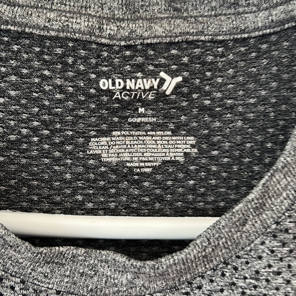 Old Navy Active Vented Workout Shirt. Men’s Medium. Nice fitting. - Picture 5 of 5